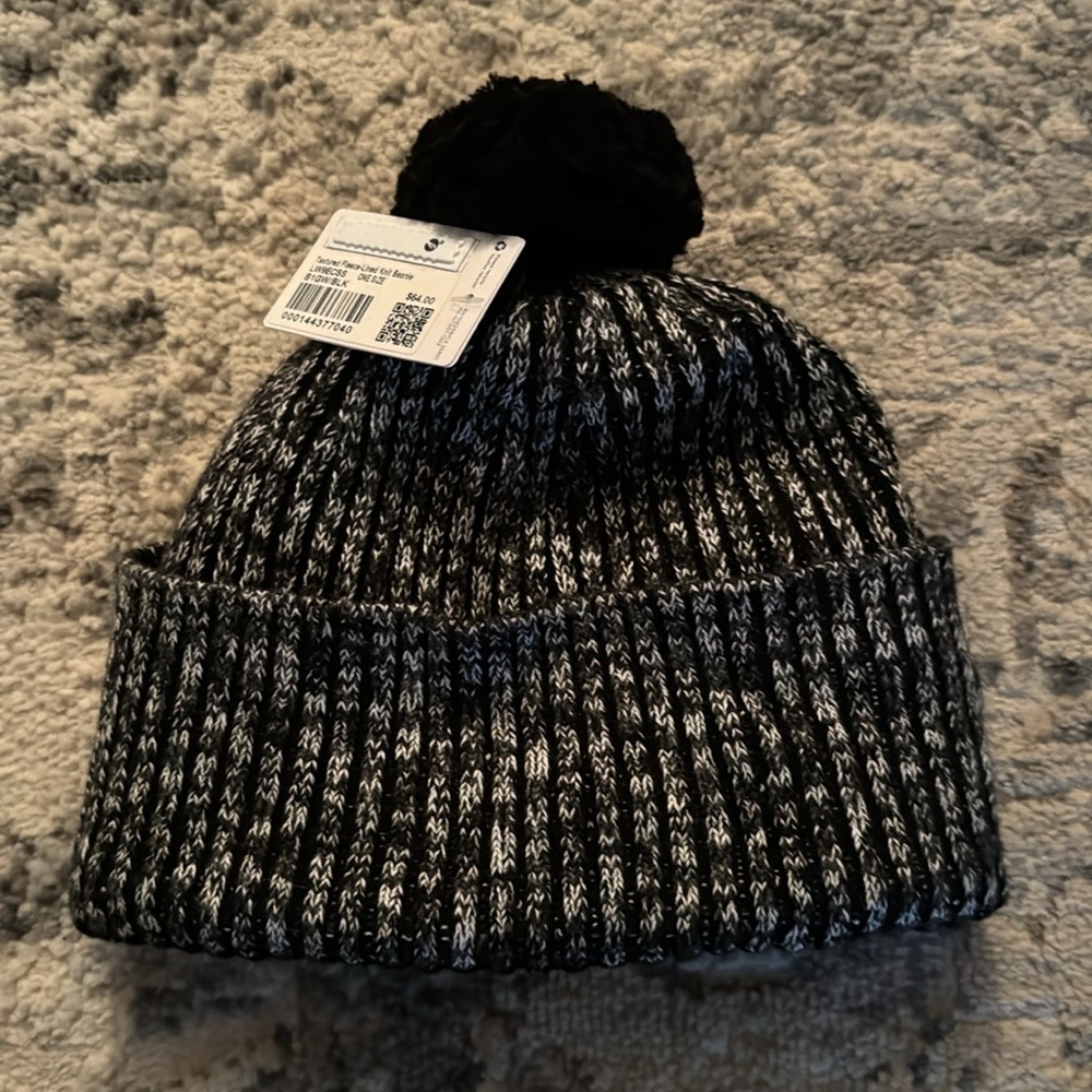 lululemon Textured Fleece-Lined Knit Beanie - Picture 5 of 7